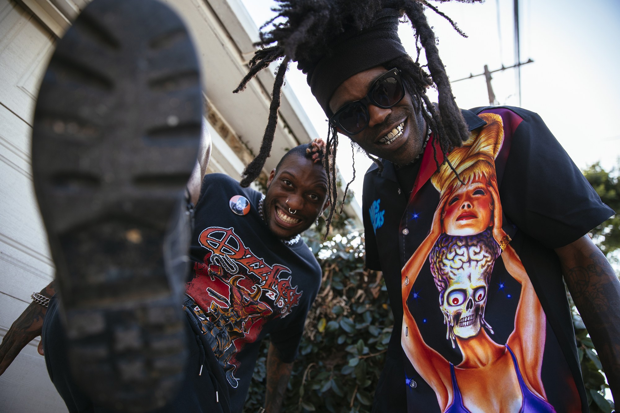 Street portrait of the duo Ho66o6