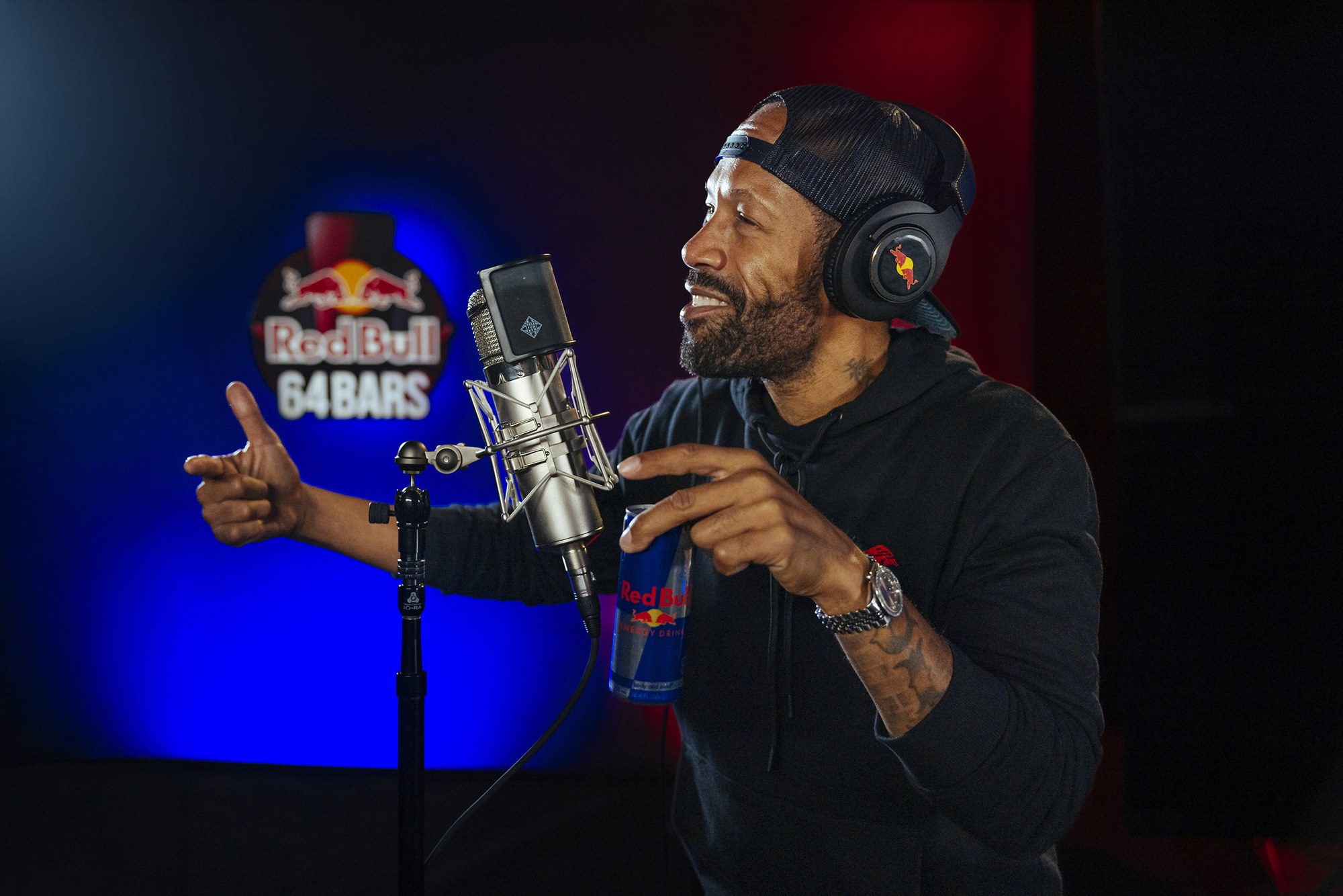 Redman at the microphone during a Red Bull 64 Bars session